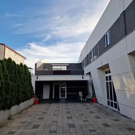 Vilin Guest house *